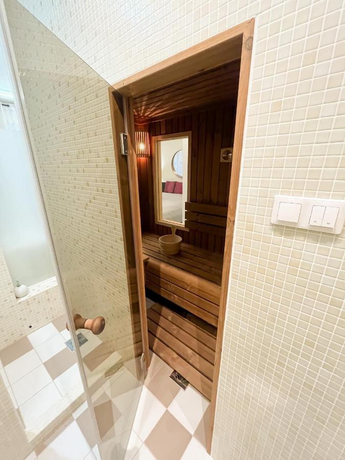 Sauna Studio At Synagogue Budapest Bagian luar foto